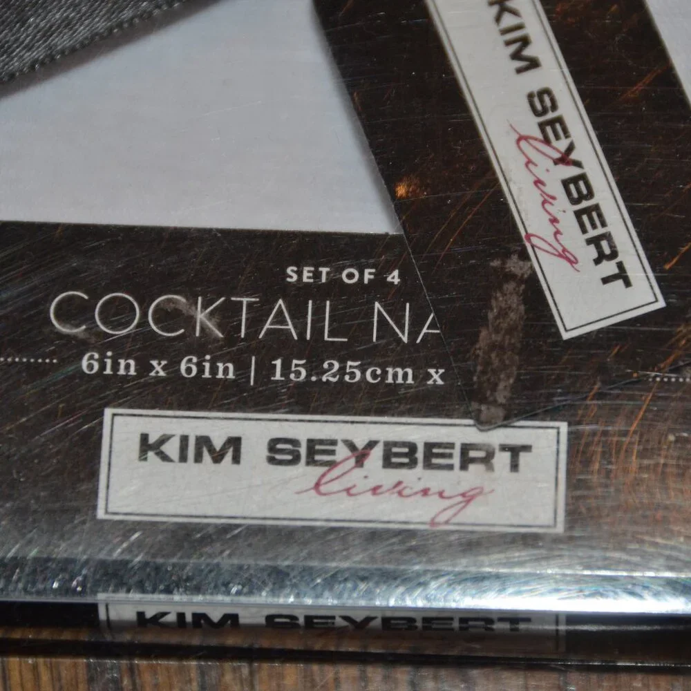 RARE KIM SEYBERT LIVING 4 ORANGE EMBROIDERED GREEK KEY COCKTAIL BAR NAPKIN